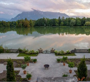 Sommerfest 2021 neben dem neu gestalteten Gartenparterre, Salzburg Global Seminar, Schloss Leopoldskron August 2021